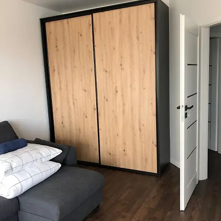 New Old Town - 60m2 - 4 Beds - Lift - Balcony Wroclaw